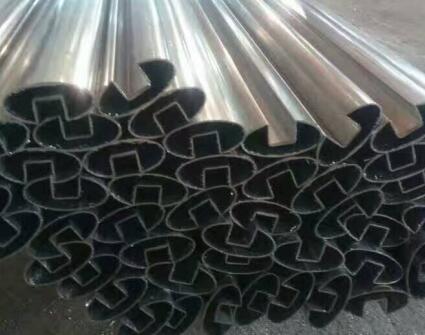 ɽ�����͸ֹ�