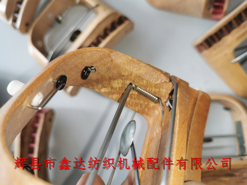 織帶機梭子內腔構造錠桿套件_紡織配件結構圖_紡織配件安裝